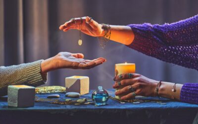 Les différents types de lectures de voyance: l&rsquo;amour, le travail, l&rsquo;argent, etc.