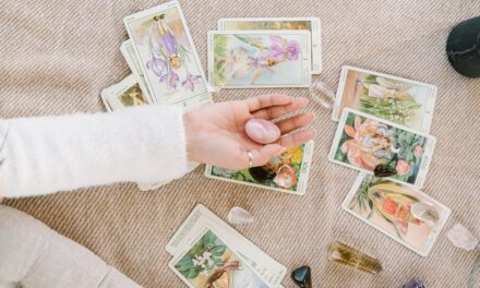 Yoga tarot
